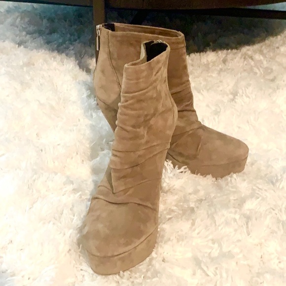 Boutique 9 Boots - Picture 3 of 6